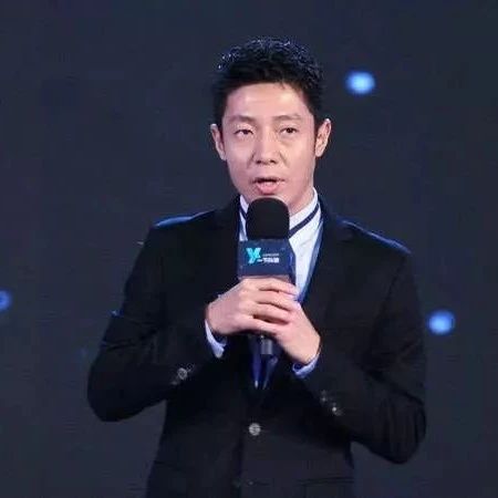 为什么撒贝宁的幽默这么高级?看他的7本爱书就明白了