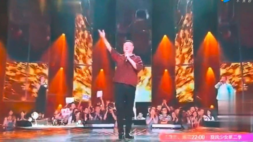韩磊和3位草根歌手同台唱《等待》,听后只恨视频不能循环播放!