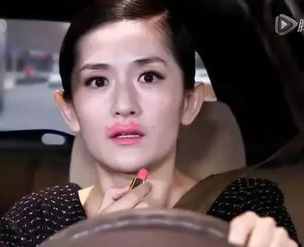 谢娜5次都不过,坡姐挂在“半坡”上!明星驾考也头疼