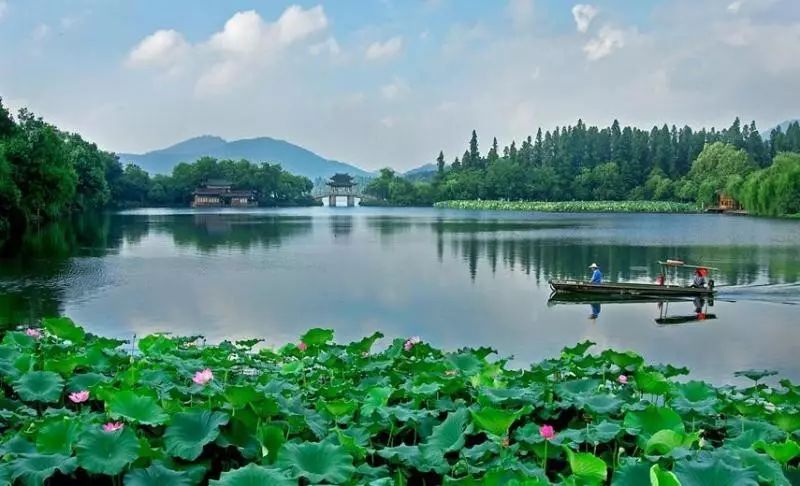 【西湖风景区5a】欣赏西湖全景,远眺三潭印月,品字三岛,雷峰塔,聆听