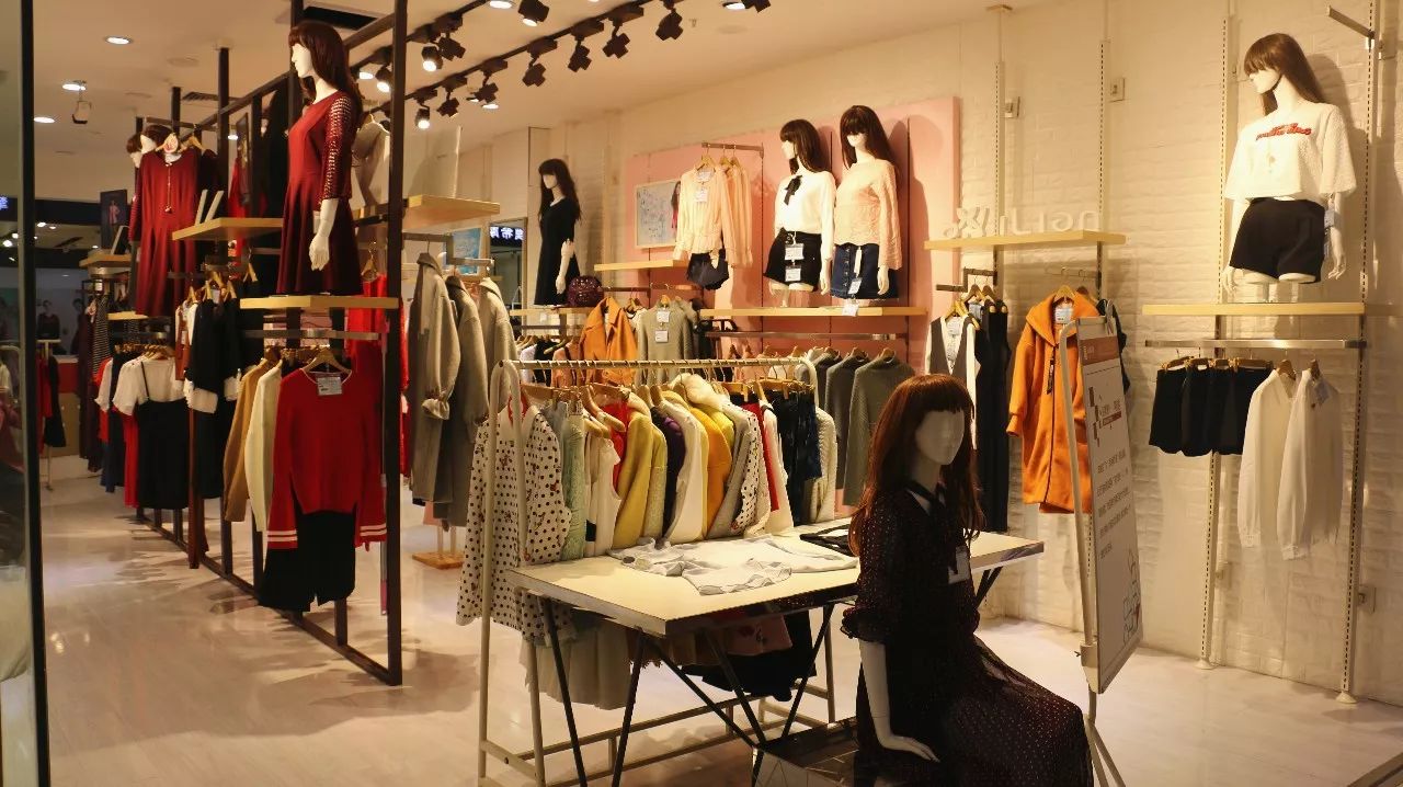 【盛源购物中心】4f品牌女装,时尚女装
