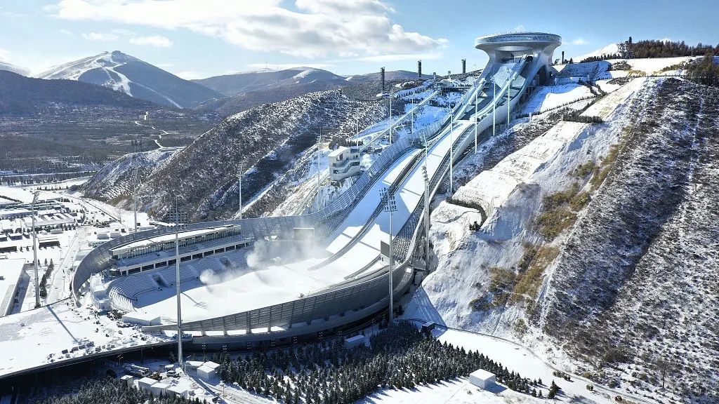 25分的总成绩成功晋级2022年北京冬奥会自由式滑雪女子大跳台决赛,将