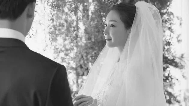 吴世勋可能要哭了,韩国最后一位国民女神也嫁人了