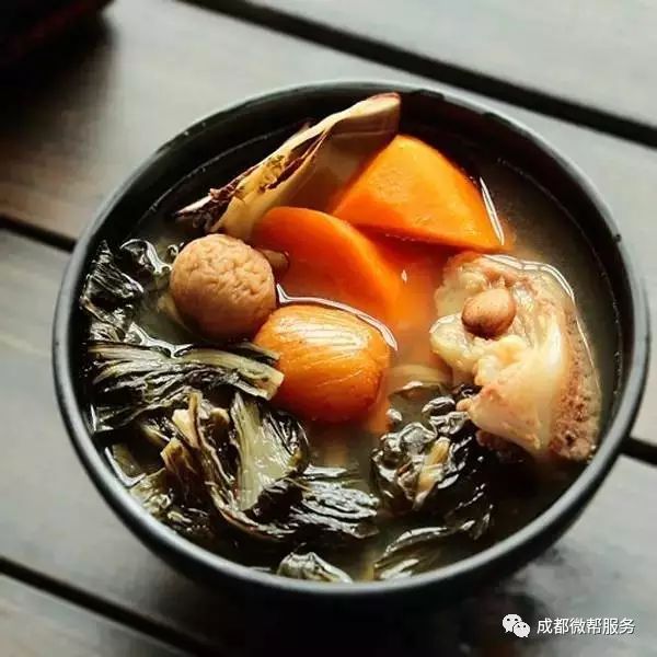 午餐|土豆烩牛肉 白菜干蜜枣猪骨汤 米饭