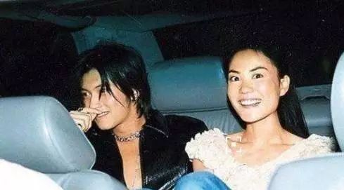 谢霆锋还是选择王菲,张柏芝到底输在哪儿?