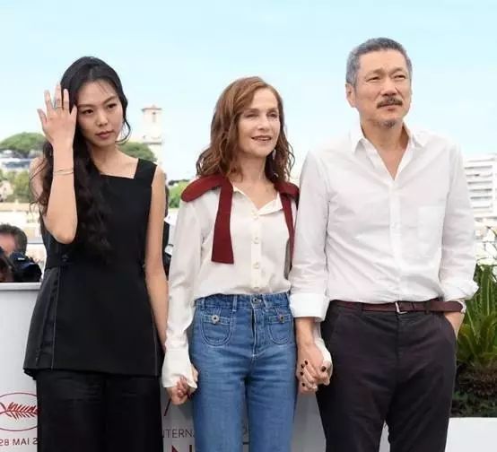 克莱尔的相机