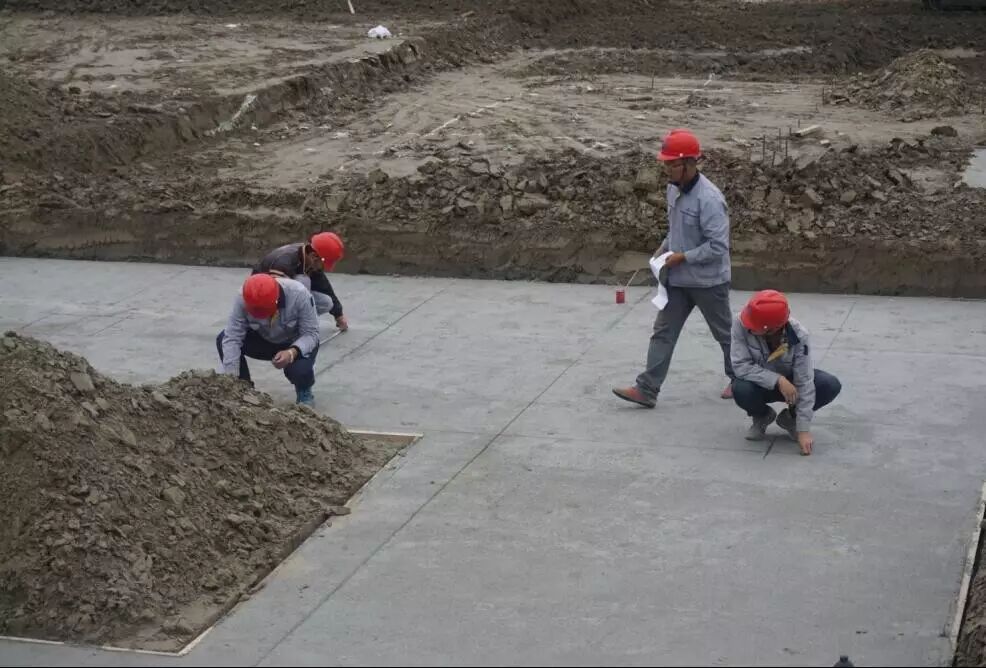 脚踏实地 仰望星空                               &mdash;&mdash;如皋鑫程医院项目部吴建飞小记