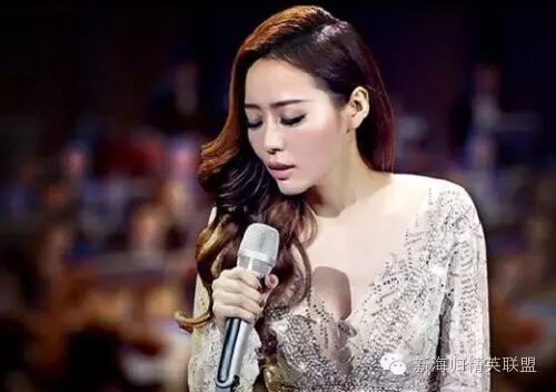 张靓颖:生为女儿,我很难过