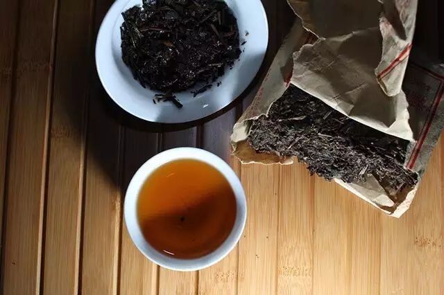 黑茶：生命之茶”保边疆稳定，喝黑茶的人经常听说“边销茶”，你