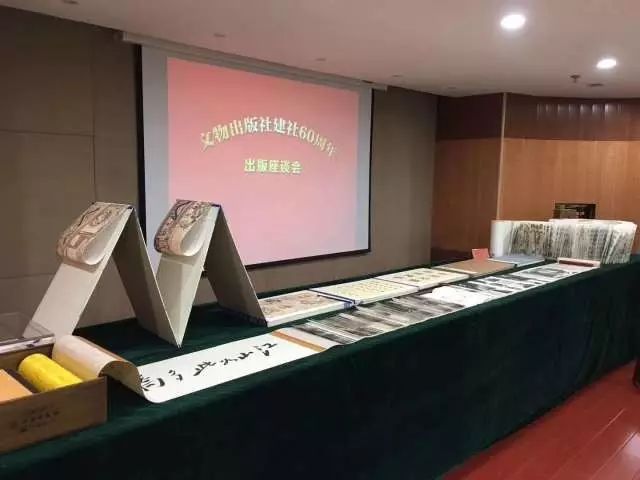 精美手繪畫冊(cè)_精美畫冊(cè)印刷廠_上海畫冊(cè)印刷