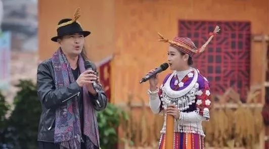 杨胜文和央雨木西的“情歌未了”|三苗视频