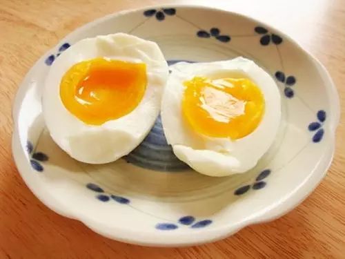 早晨吃鸡蛋对身体是好还是坏？万万没想到！不看会后悔