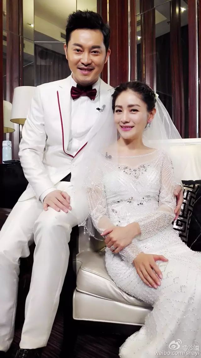 他是闫妮的男神,众人眼中的"好男人",娶到了"超人妈妈