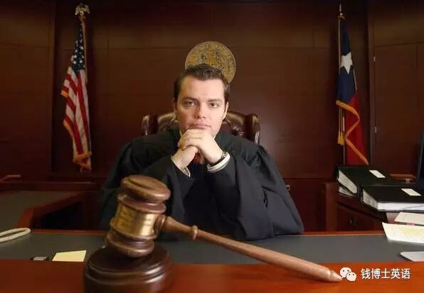 英语单词的秘密：神奇的bench（长凳）