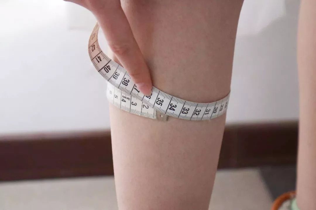 我甚至在, 胖了一公斤的情况下, 大腿围少了5cm, (哈哈之前是36左右)