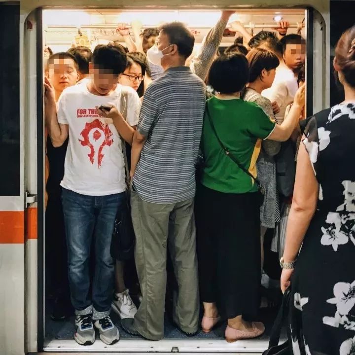 上海地铁究竟哪条最挤?这几条简直是地狱级别!11号线更牛!