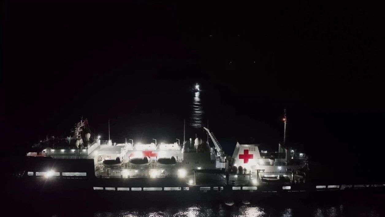 临时调整航线、28小时高速航行，只为……