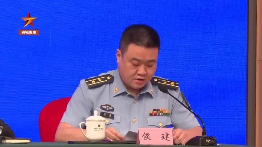 96型137件地面静态展示装备将亮相⭐空军新任发言人亮相！这场发布会信息量很大-3