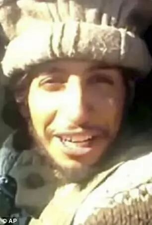 触目惊心！英国学生被洗脑 地铁站投放自制炸弹！