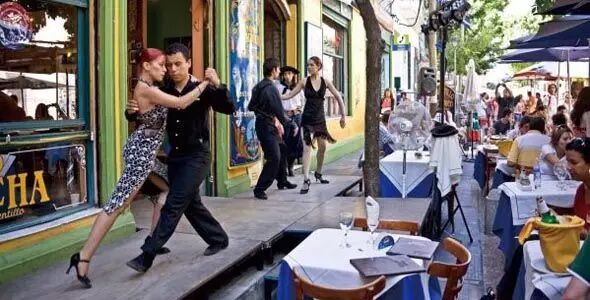 中国护照又升值啦！这个国家对中国开放十年签证