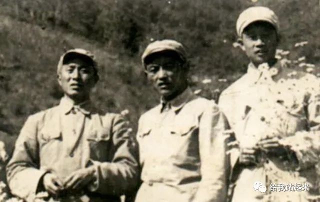 上甘岭战役的4个功臣师长他们都是谁1955年授予什么军衔