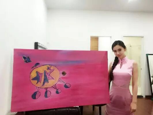 baby一幅画卖了18万!比她画的好的明星有很多!!!