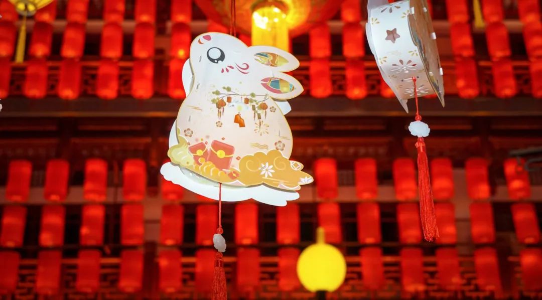 摄图网_507608058_banner_豫园新年元宵灯会（企业商用） (1).jpg