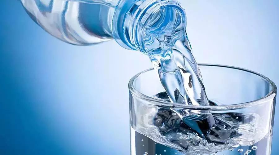 矿泉水,纯净水,白开水……到底喝哪种水比较好?