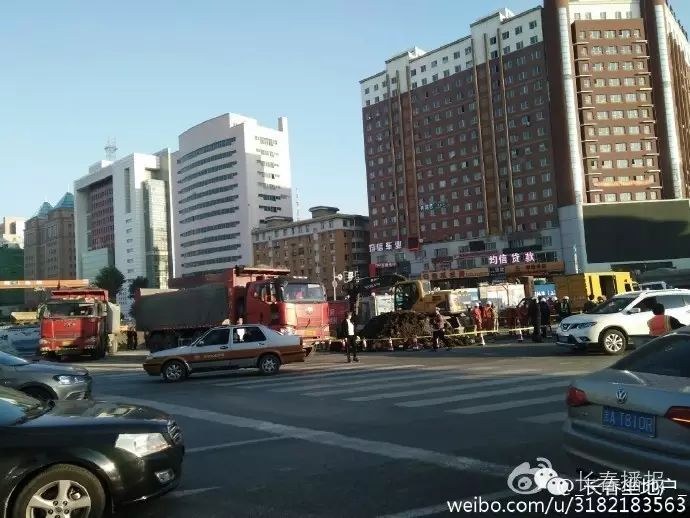 长春解放大路建设街地铁塌陷?官方回应!