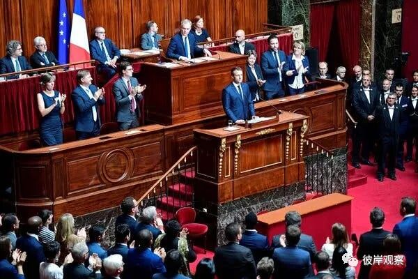 危机时刻，西方政客的命还不如老百姓！