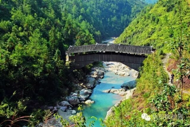 廊桥表_风雨廊桥_走出廊桥