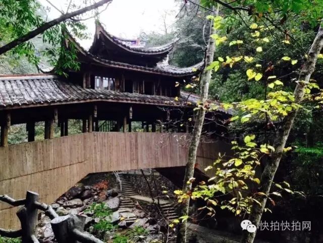 风雨廊桥_走出廊桥_廊桥表