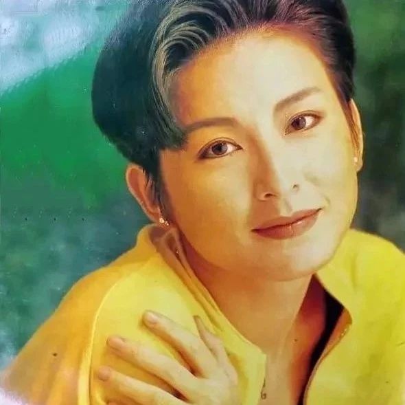 李宗盛说她是最会唱歌的女人,一生唱了50多首情歌,为什么却没能把自己嫁出去?