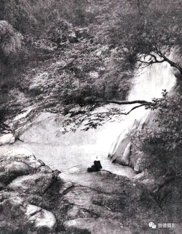 郎静山:知黑守白 空白之中天地宽——浅析郎静山集锦摄影作品中的空白