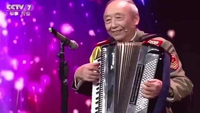 收录于合集⭐手风琴《军歌联奏》，太精彩了！