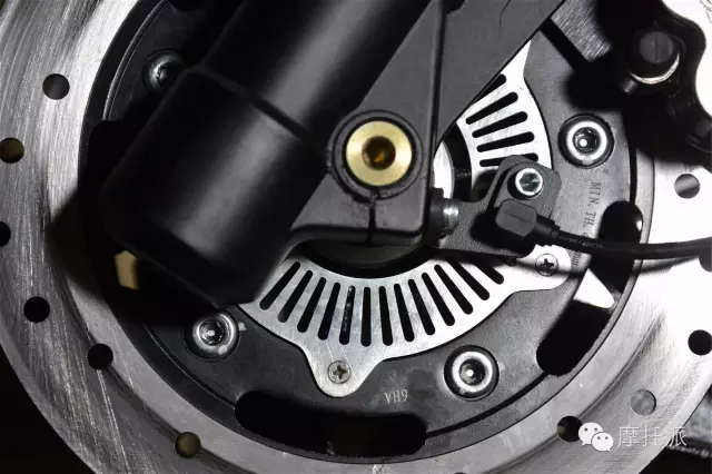 Benelli Silverblade 250 cc version 2017 640?wx_fmt=jpeg&tp=webp&wxfrom=5&wx_lazy=1