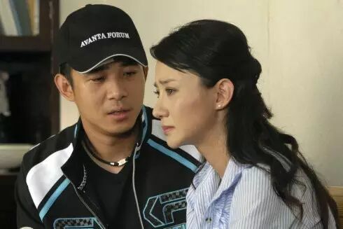 我怀孕了,和老公下个月举办婚礼,但是他跟别的女人暧昧、开房……甚至还会动手打我!-怀孕期