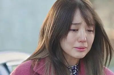 我怀孕了,和老公下个月举办婚礼,但是他跟别的女人暧昧、开房……甚至还会动手打我!-怀孕期