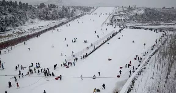 五龙山滑雪场