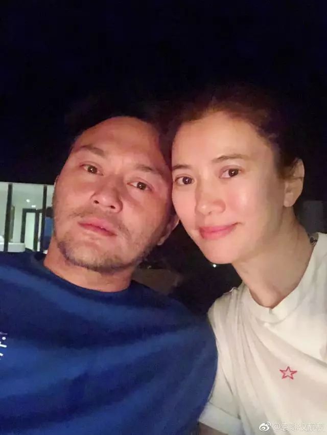 张智霖12岁儿子近照曝光,长相惹争议,网友:袁咏仪基因
