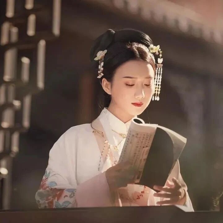 做人，高在忍，贵在让，心在善！