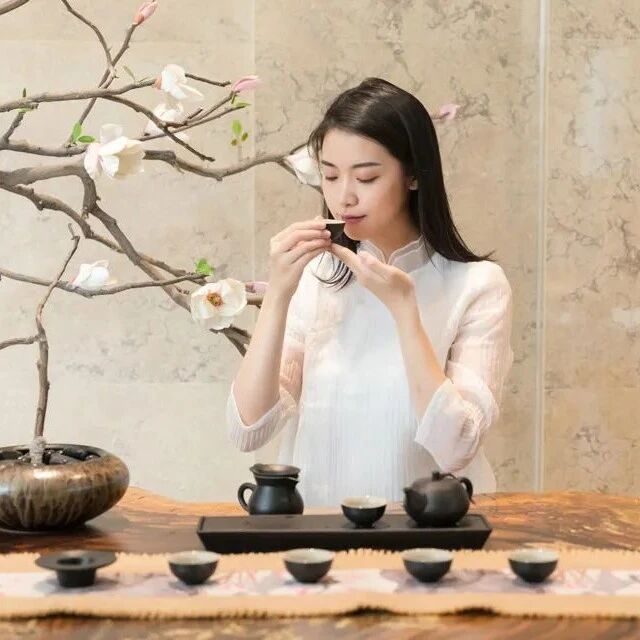 一茶，一人，一生活