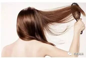 女人掉发的原因有哪些，如何向你的他秀出自信的美？