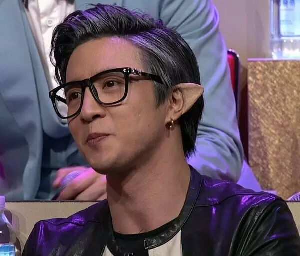 薛之谦的精彩摘录,逗逼在哪里都是逗逼