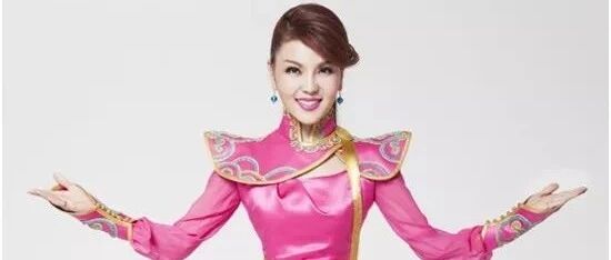 乌兰图雅:愿做文艺志愿服务路上的&ldquo;女人花&rdquo;