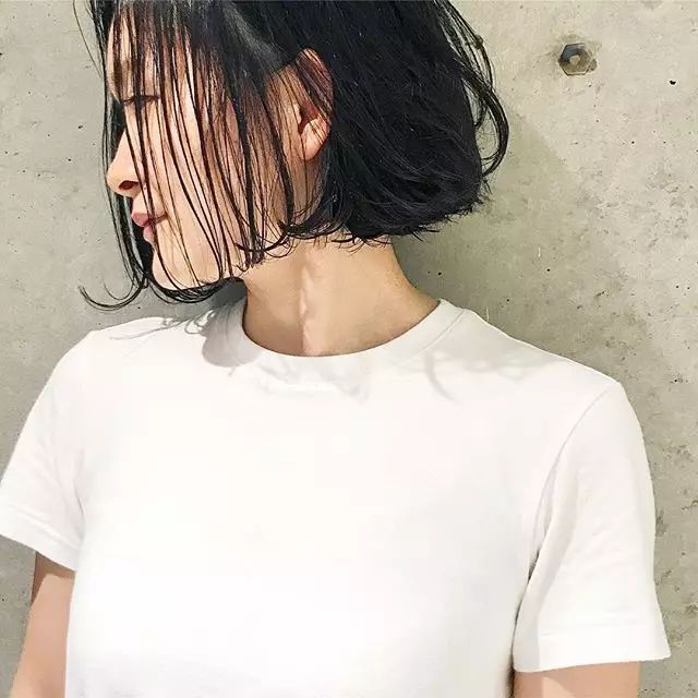 "侧脸杀"