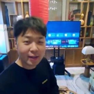 杜海涛只捐款10万的被骂小气,但看到他的家之后,网友表示很理解