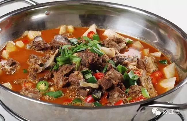 秘制羊肉火锅原价128元 现享8.8折