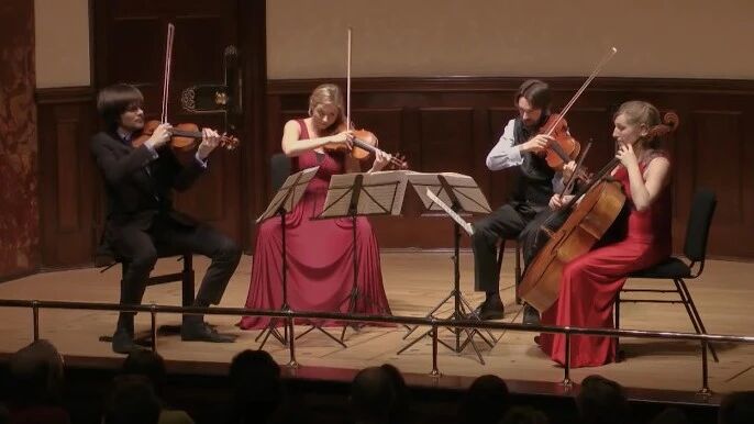 【轻松周末】优美流畅的弦上之舞，《F大调弦乐四重奏》第二乐章