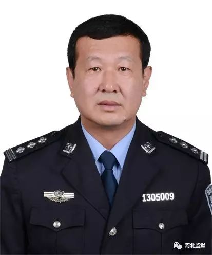 男,51岁,中共党员,大专学历,1986年7月参加工作,现任深州监狱副监狱长